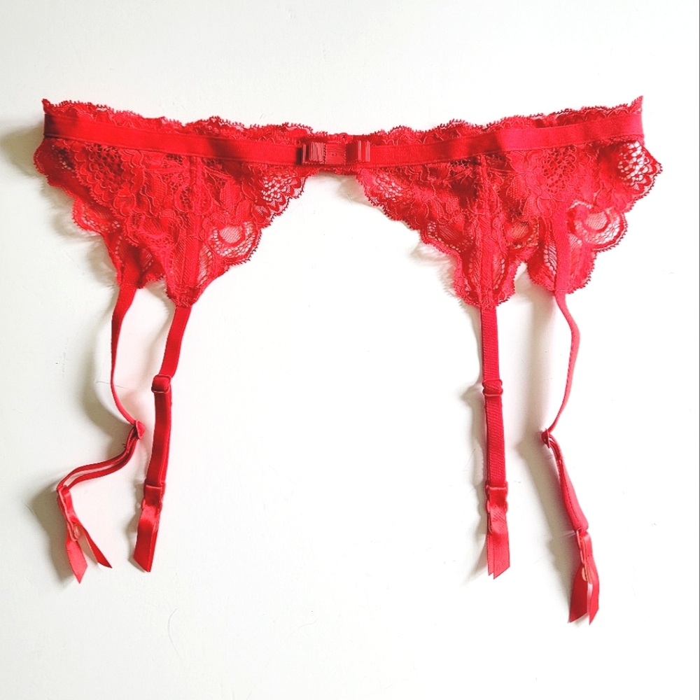 Victoria’s Secret Red Garter Belt Lingerie Very Sexy Size L M/L